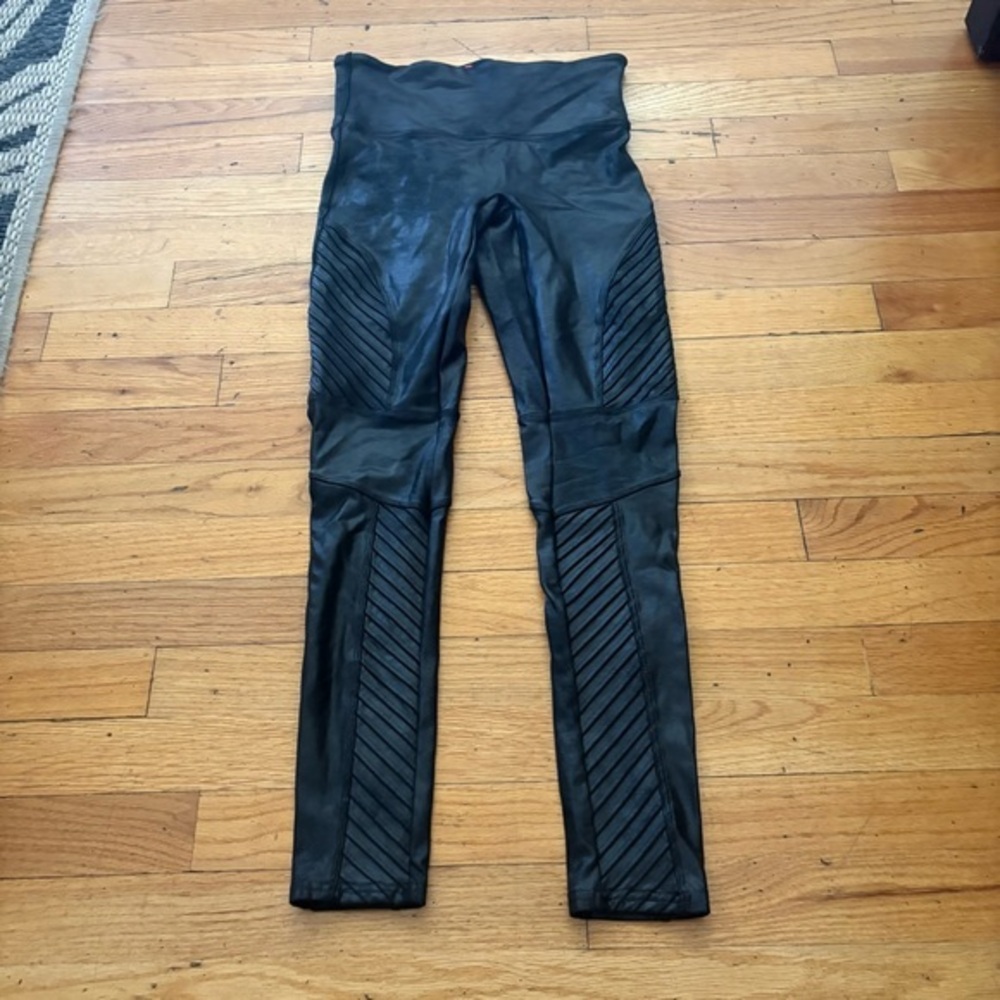 Spanx Faux Leather Moto Leggings Size Medium